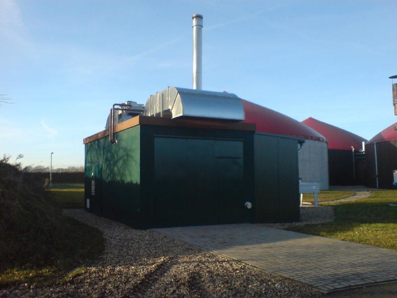 2008_01_13 sonnige gr_nkohlwanderung zu hennings biogasanlage in helmerkamp 026.jpg
